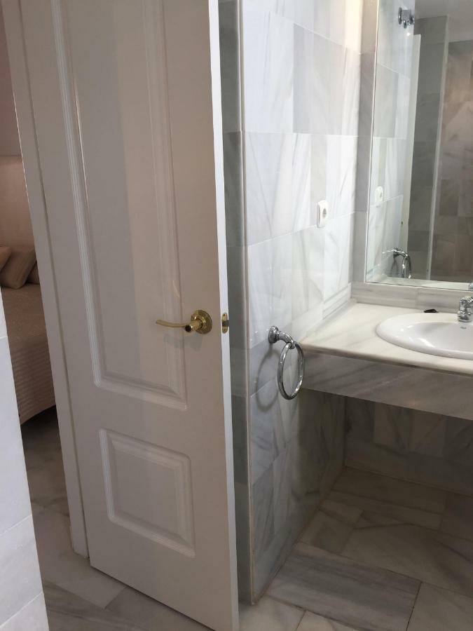 Beautiful 2 Bedroom Apartment @ Puerto Banus! Marbella Exterior foto