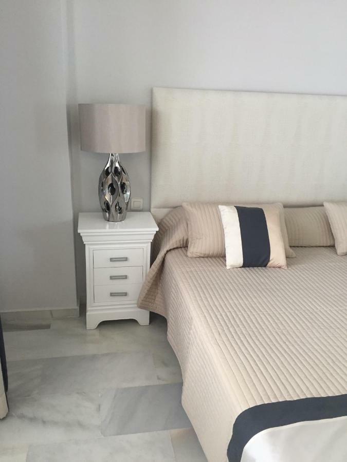 Beautiful 2 Bedroom Apartment @ Puerto Banus! Marbella Exterior foto