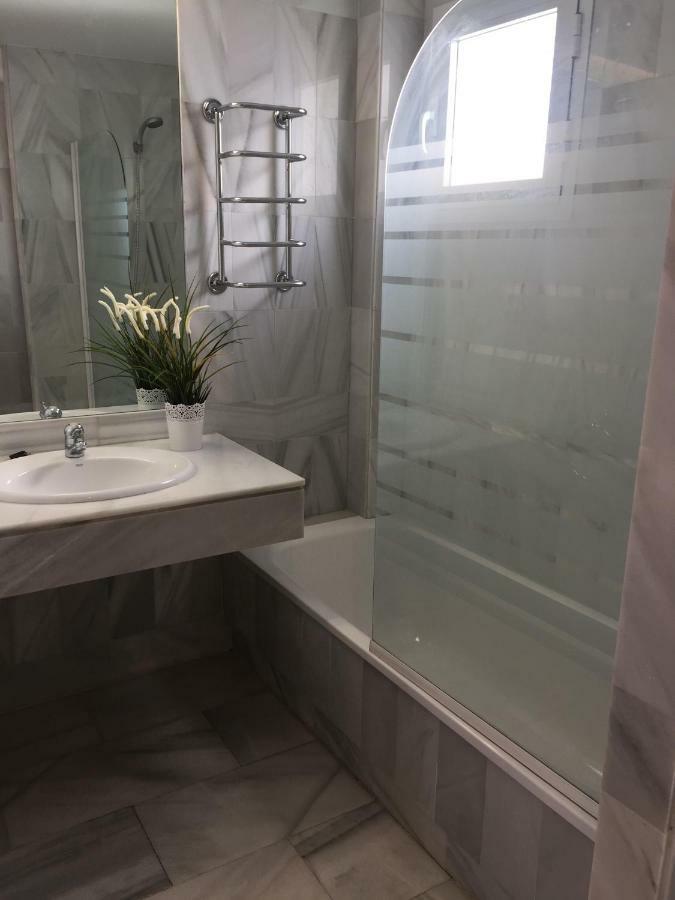 Beautiful 2 Bedroom Apartment @ Puerto Banus! Marbella Exterior foto