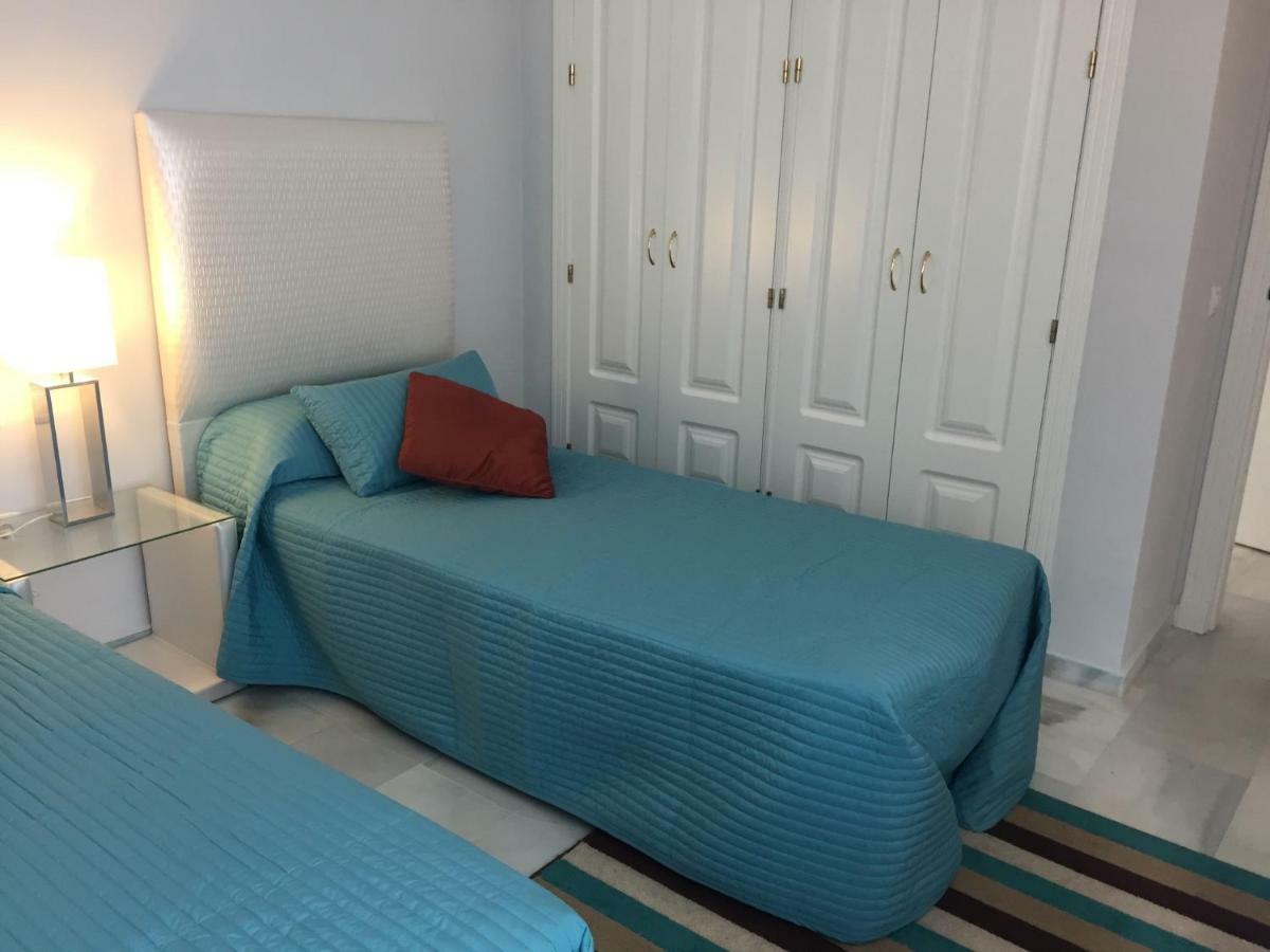 Beautiful 2 Bedroom Apartment @ Puerto Banus! Marbella Exterior foto